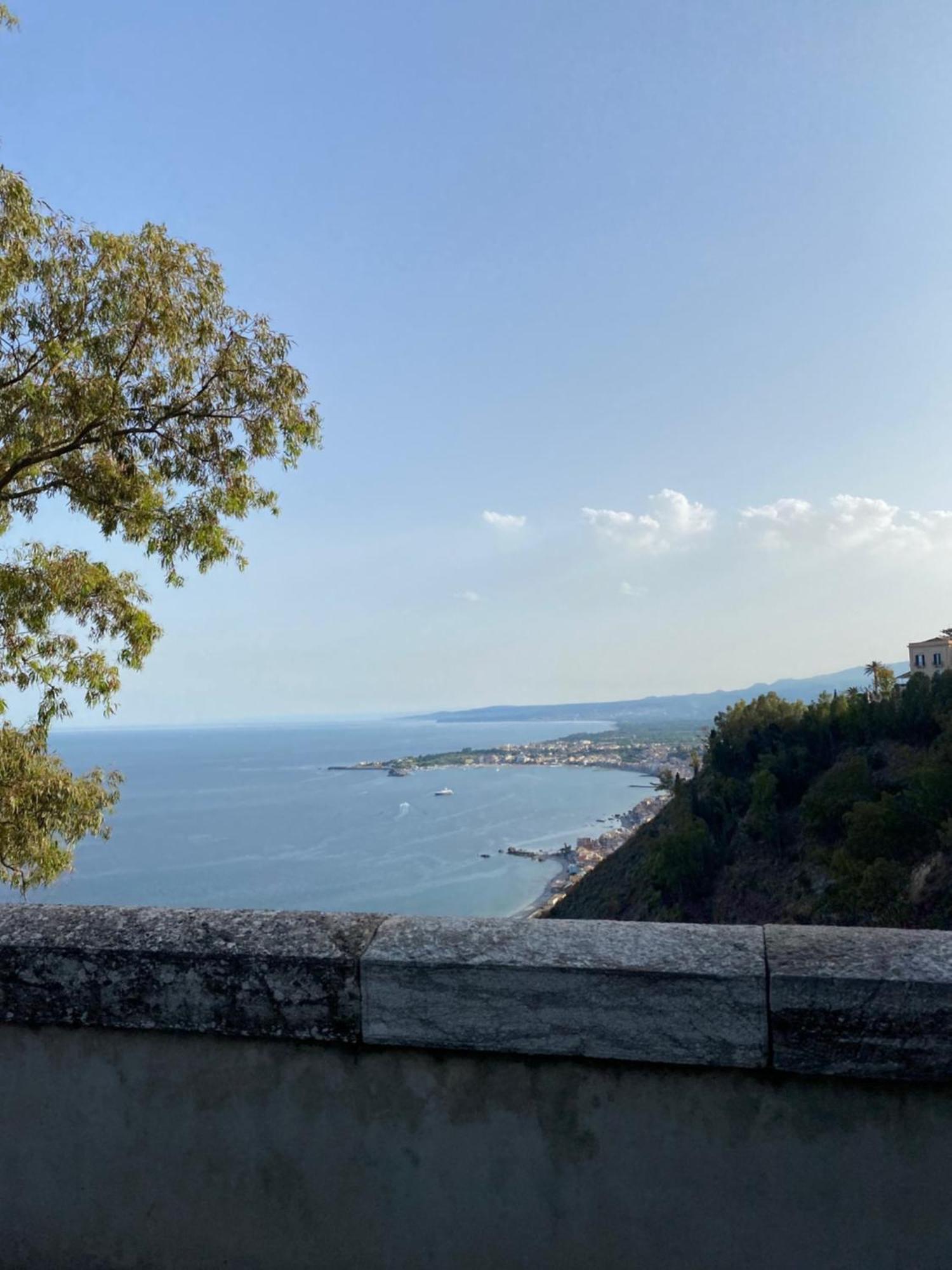 B&B Domus Candida Calatabiano Εξωτερικό φωτογραφία