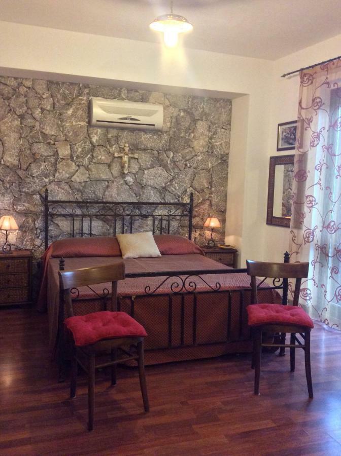 B&B Domus Candida Calatabiano Εξωτερικό φωτογραφία