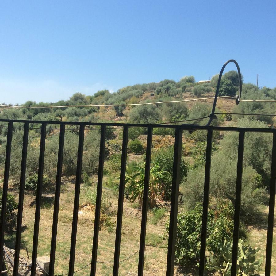 B&B Domus Candida Calatabiano Εξωτερικό φωτογραφία