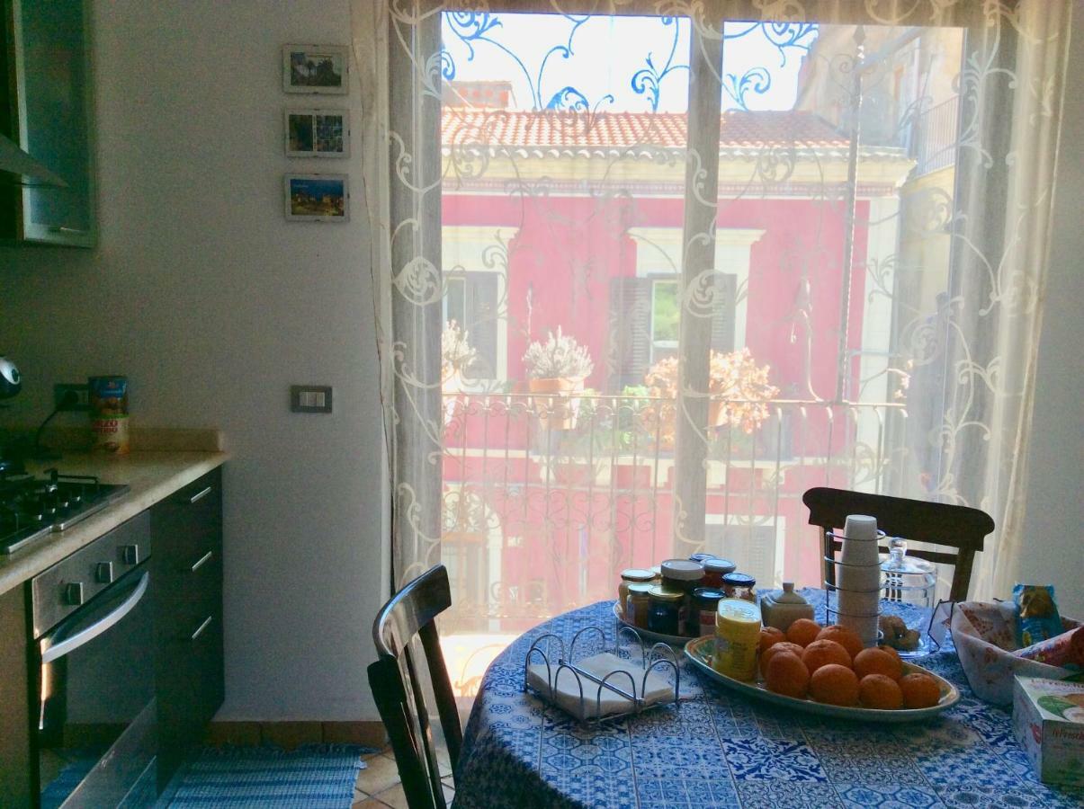 B&B Domus Candida Calatabiano Εξωτερικό φωτογραφία